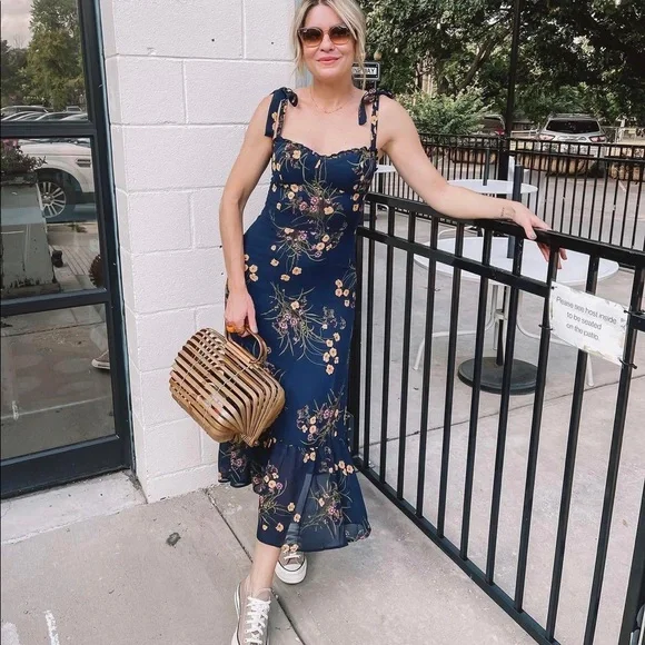 NWOTđź’™Reformation Nikita Dress - Mademoiselle - Picture 6 of 16